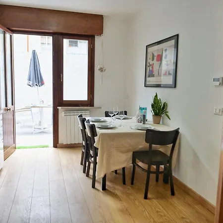 Lägenhet Casa Cipriano-appartamento A Due Passi Dal Mare Grado